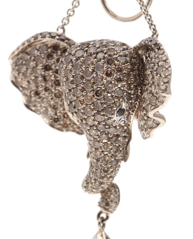 Animal jewelry Lydia Courteille Pendant diamonds elephant jewelry bizzita