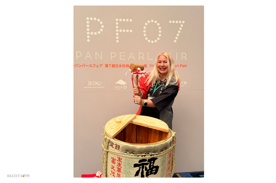 Esther Ligthart at the opening of the Japan Pearl Fair
