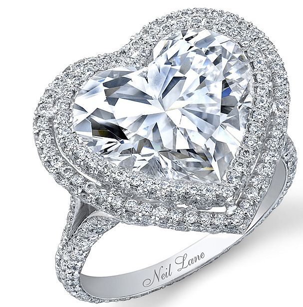 Engagement ring diamond Neil Lane heartshaped
