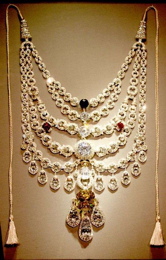 Patalia Necklace Cartier Bizzita